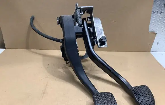 BMW 3 E90 E91 Pedal assembly 2283725 9122702 6761310