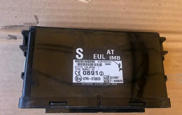 Subaru Legacy Gearbox control unit/module 88281AG060