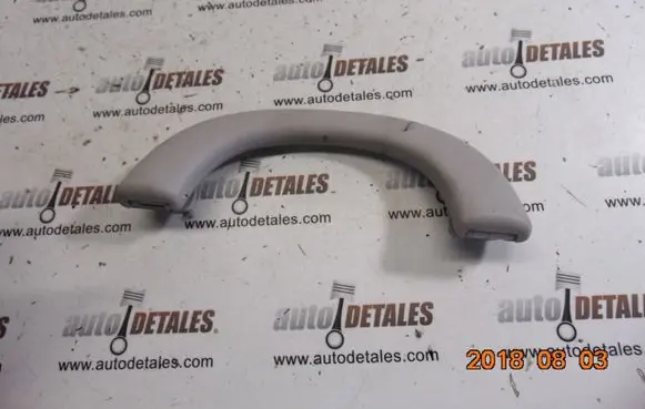 Mercedes-Benz E W211 Front interior roof grab handle A2118100051