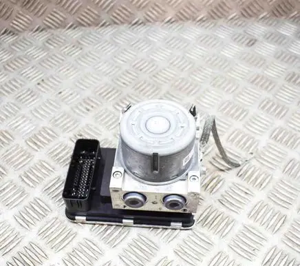 Volvo XC90 ABS Pump 31680099 31680102