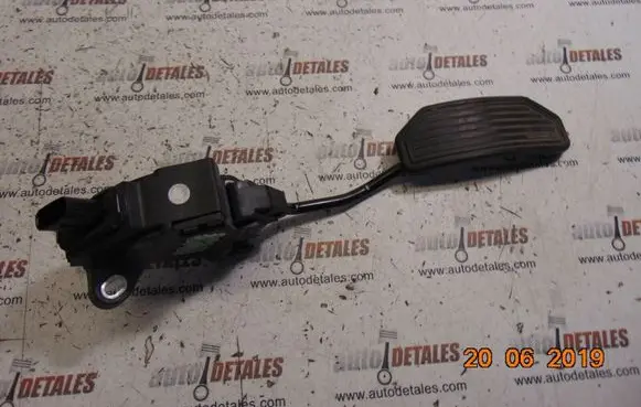 Toyota Auris 150 Accelerator throttle pedal 7811002030