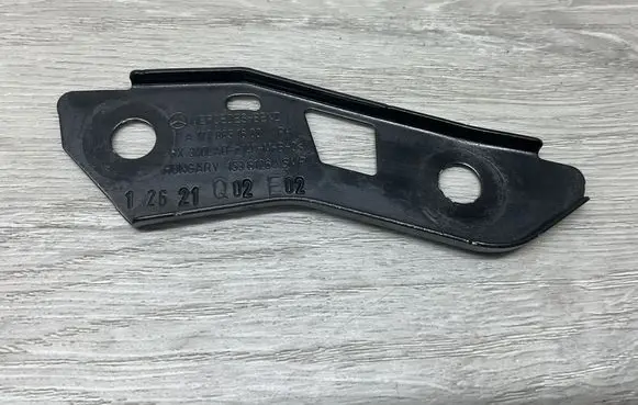 Mercedes-Benz SL R129 Front bumper mounting bracket A1778851600 15361264 1778851600