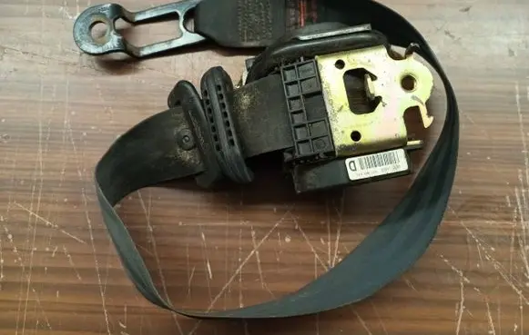 Peugeot 206 Front seatbelt 96361048xx