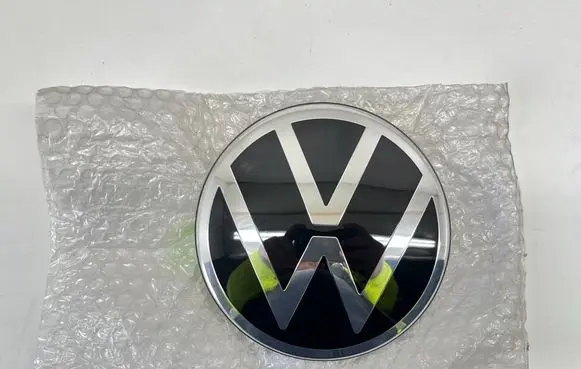Volkswagen Up Manufacturer badge logo/emblem 1S6853601E