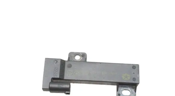 Jeep Cherokee Keyless system antenna P56046957AA P68186637AA