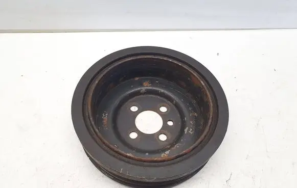 Volkswagen PASSAT B6 Crankshaft pulley 038105243