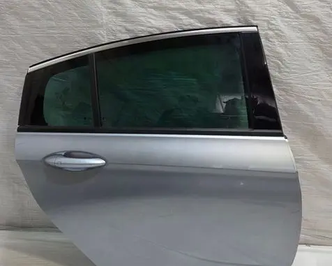 Opel Insignia B Rear door