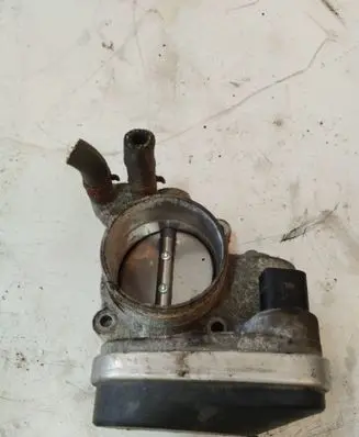 Skoda Octavia Mk2 (1Z) Throttle valve 408238327003 053951 06F133062