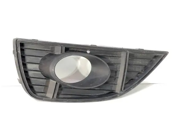 Seat Alhambra (Mk2) Front fog light trim/grill 7N5853665A