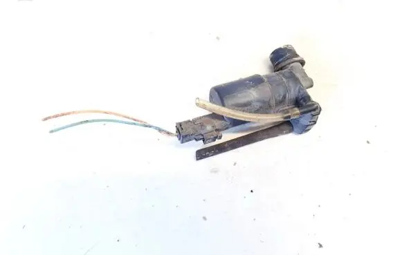 Audi A4 S4 B5 8D Windscreen/windshield washer pump 720299 021168