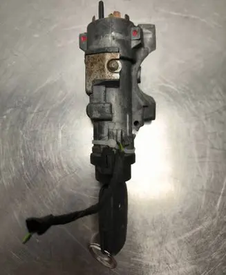 Audi A4 S4 B7 8E 8H Ignition lock 4B0905851F