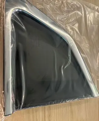 Nissan Qashqai Rear side window 833124EA1A