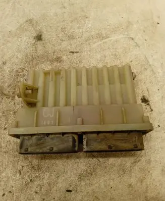 Opel Zafira A Engine control unit/module 24410130 15396912