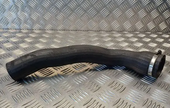 Intercooler hose/pipe