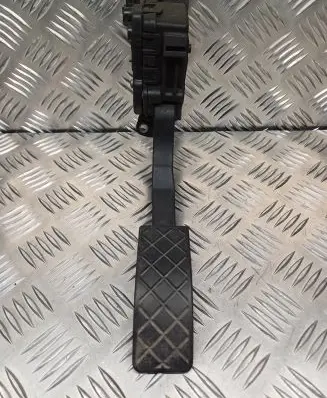 Seat Ibiza III (6L) Accelerator throttle pedal 6Q1721503B