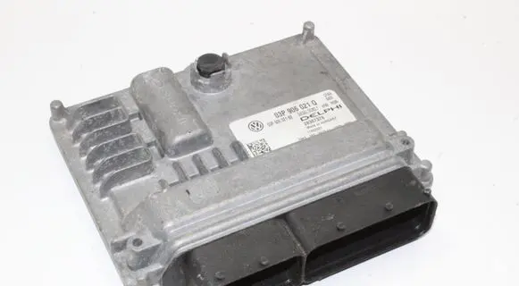 Seat Ibiza IV (6J,6P) Engine control unit/module 03P906021Q