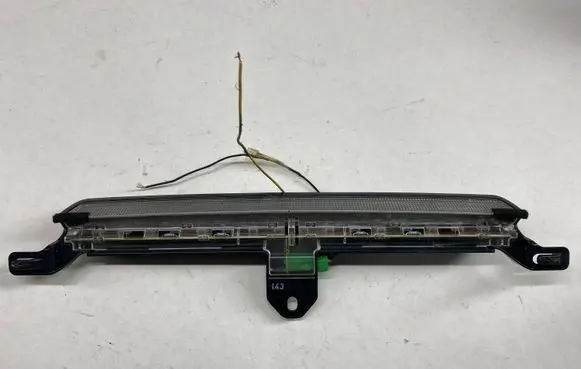 Volvo V70 Third/center stoplight 8658948