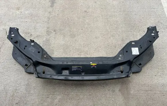 Volvo V70 Radiator support slam panel 31201211