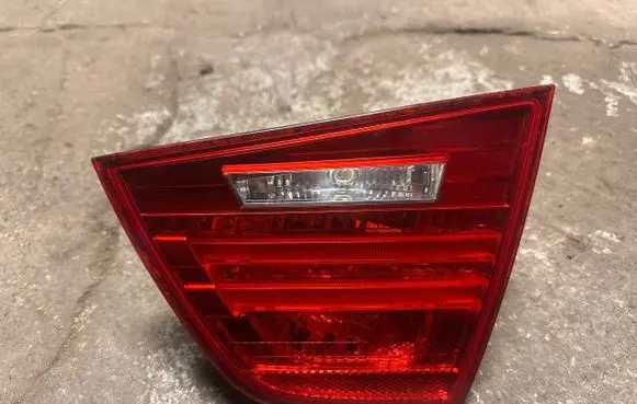 BMW 3 E90 E91 Tailgate rear/tail lights 7289434 21820203