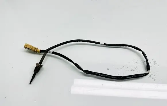 Volkswagen Touran III Exhaust gas temperature sensor 8K0973802C 96670151