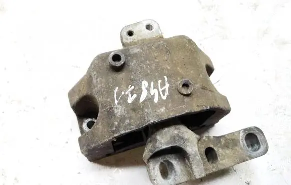 Volkswagen Golf IV Engine mount bracket 1j0199262bp