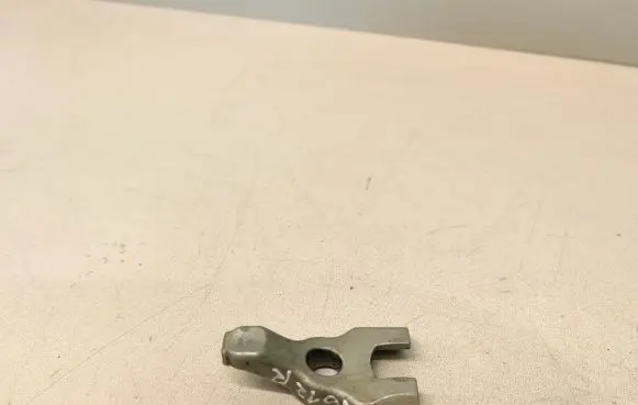 BMW 3 E92 E93 Fuel Injector clamp holder