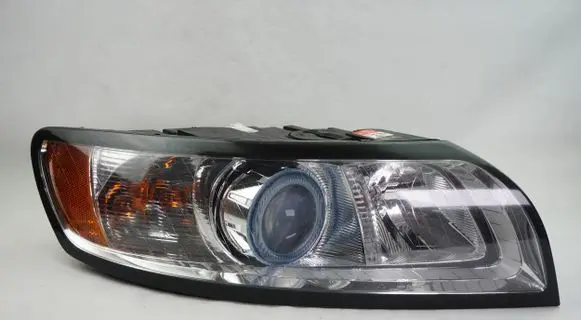 Volvo V50 Headlight/headlamp 31299588
