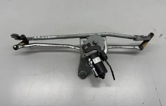 Front wiper linkage and motor