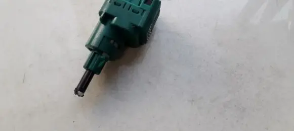 Seat Alhambra (Mk1) Brake pedal sensor switch