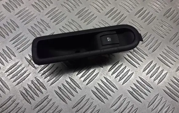 Renault Megane II Quarter vent window switch 156013870