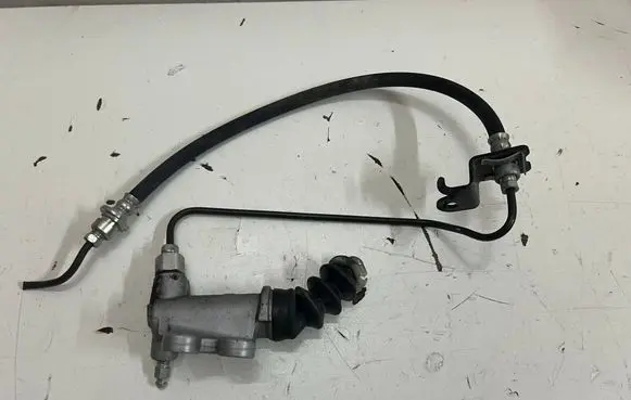 Honda HR-V Clutch slave cylinder 