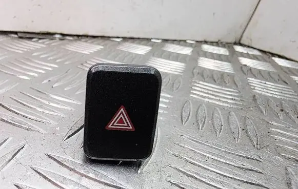 Toyota Auris E180 Hazard light switch 8433202190
