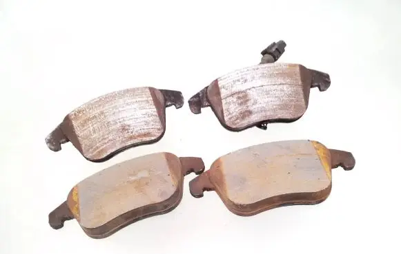 Volkswagen Tiguan Brake pads (front) 