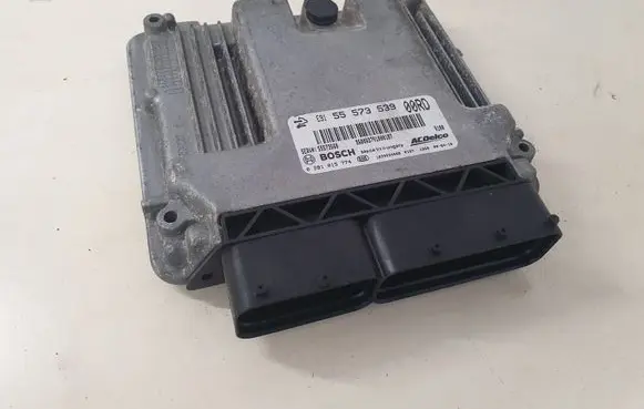 Opel Insignia A Engine control unit/module 55573539 0281015774