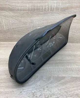 BMW 5 E39 Speedometer (instrument cluster) 6942543 110008735 LHD