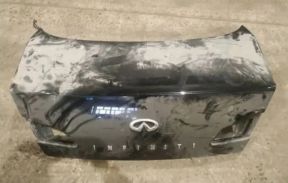 Infiniti Q45 III Tailgate/trunk/boot lid JUODAS