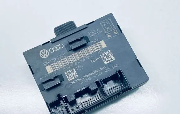 Audi A4 S4 B8 8K Door control unit/module 8K0959795C