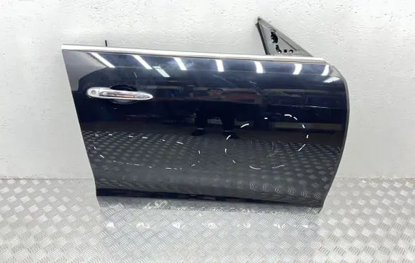 Maserati Ghibli Front door