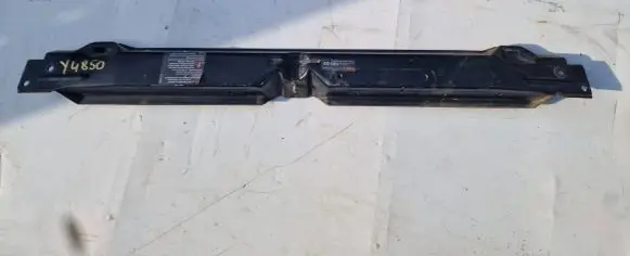 Volkswagen Transporter - Caravelle T4 Top upper radiator support slam panel 701010081D