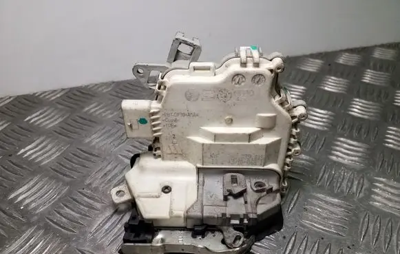 Audi A4 S4 B8 8K Rear door lock 8K0839015C