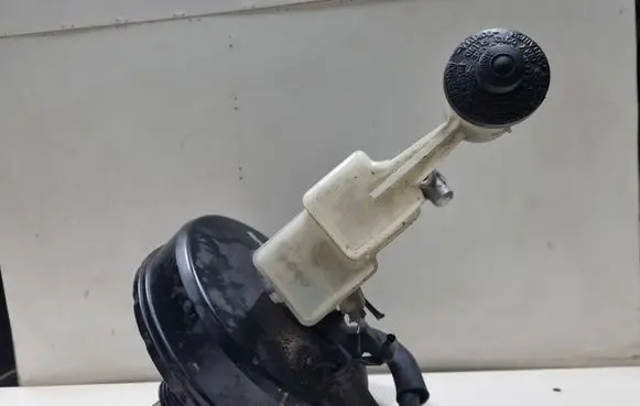 Toyota Corolla Verso E121 Brake booster 87402211 3603
