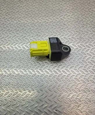 Toyota Yaris XP210 Airbag deployment crash/impact sensor 898310D110
