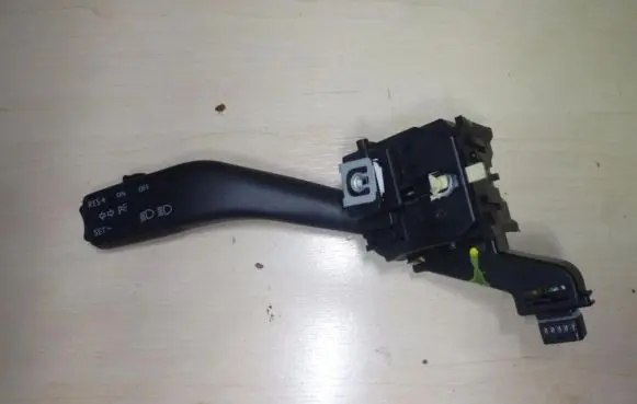 Volkswagen Golf Plus Indicator stalk 1K0953513A N038