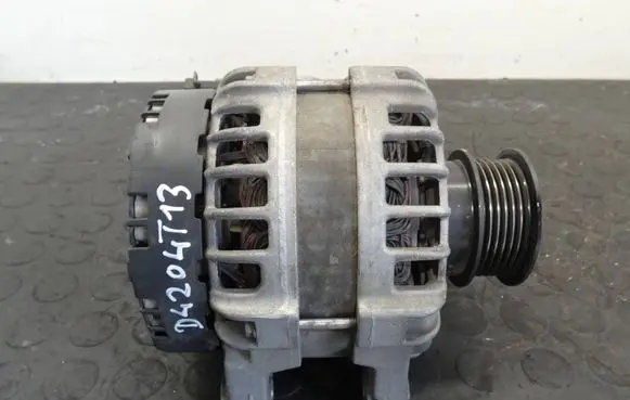Volvo V40 Generator/alternator 31419101 0125711042