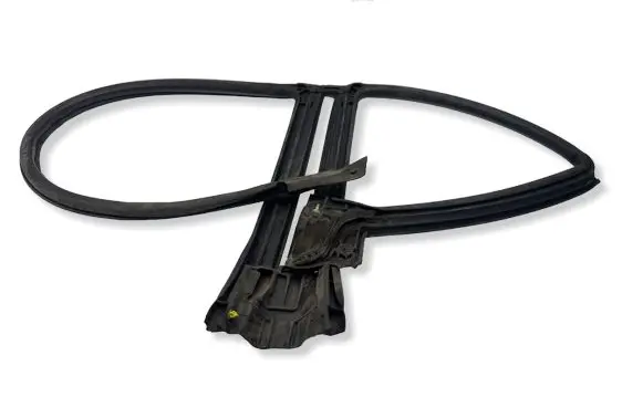 Subaru Forester SG Front door rubber seal 