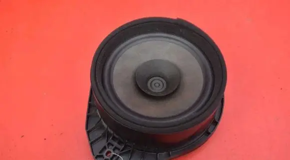 Opel Astra K Subwoofer speaker