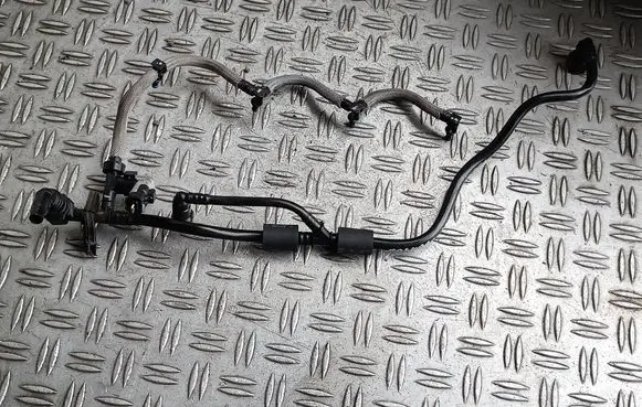 Nissan Qashqai+2 Fuel return line/hose 