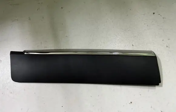 Opel Crossland X Rear door trim (molding) 13482101