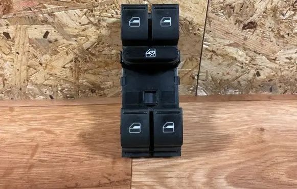 Volkswagen PASSAT B6 Electric window control switch 1K4959857A