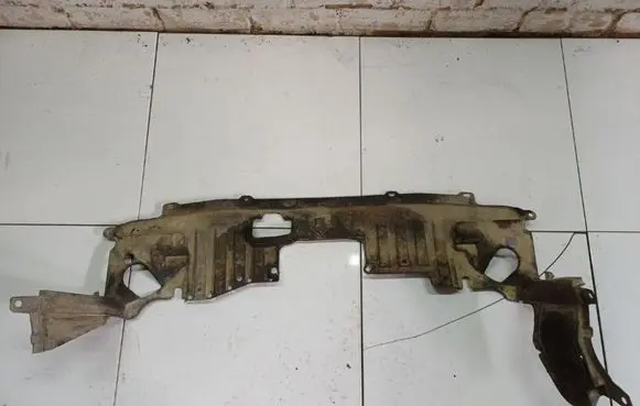 Honda FR-V Engine splash shield/under tray